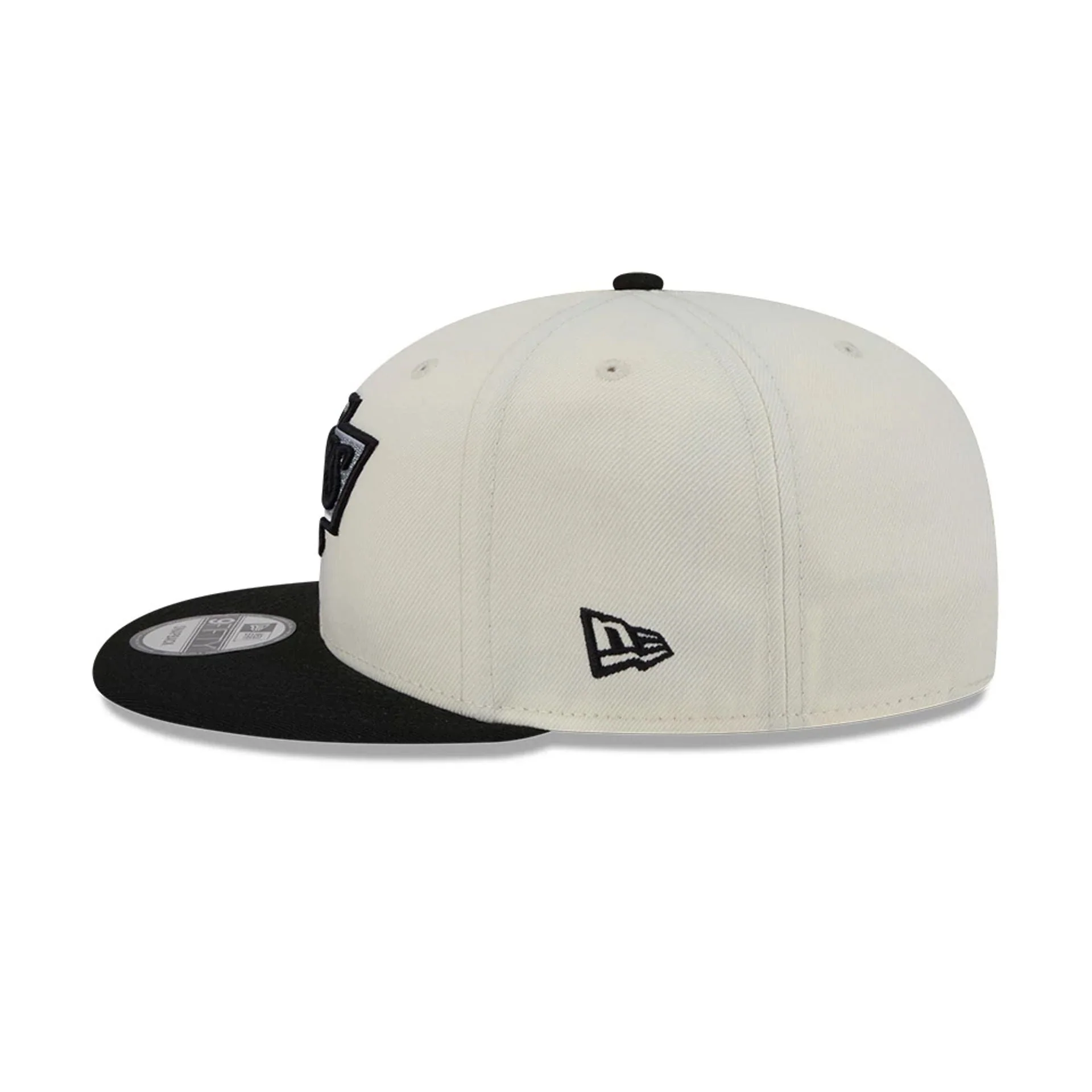 LA Kings NHL Localized White 9FIFTY Snapback Adjustable Cap - Image 6