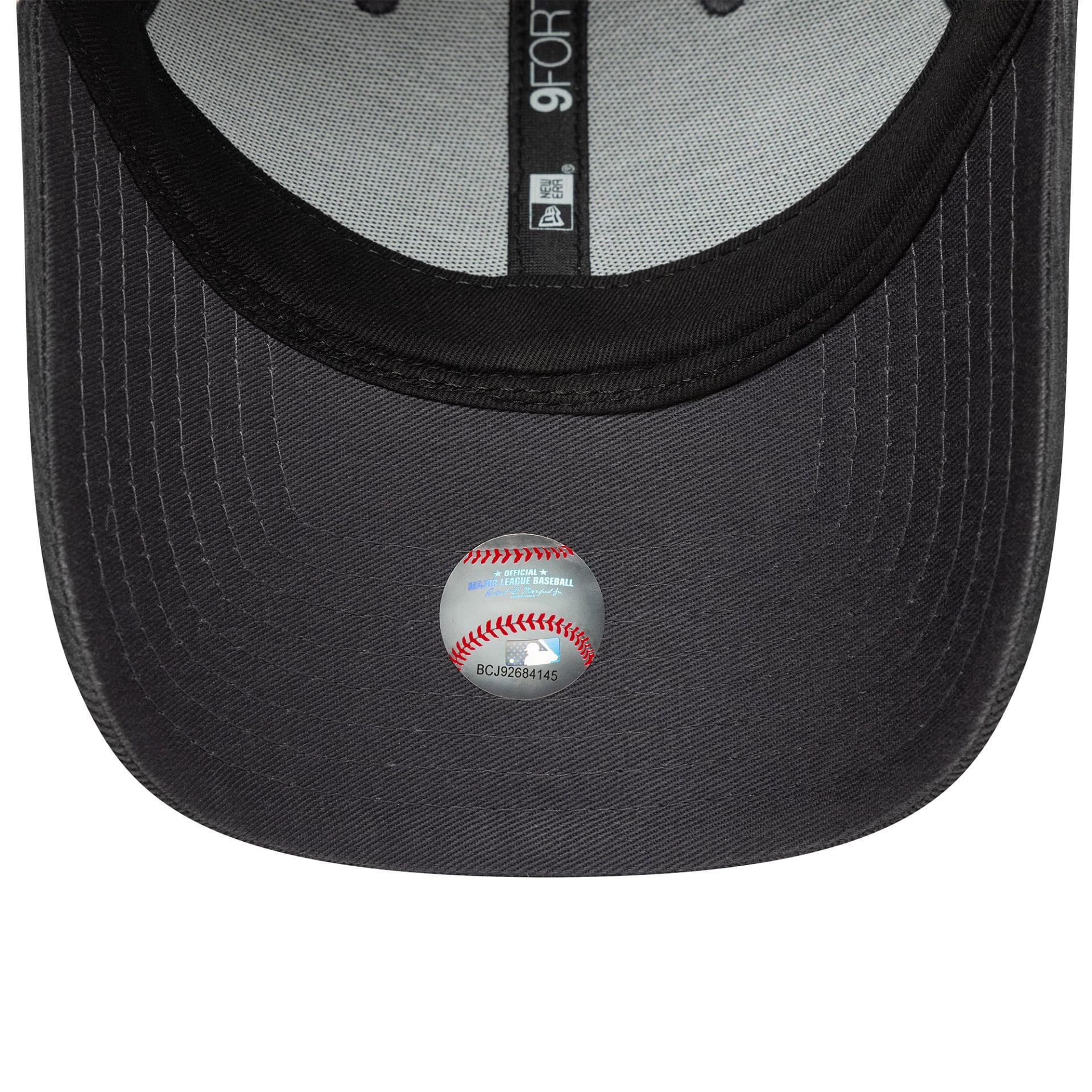New York Yankees MLB Flawless Cord Grey 9FORTY Adjustable Cap - Image 5