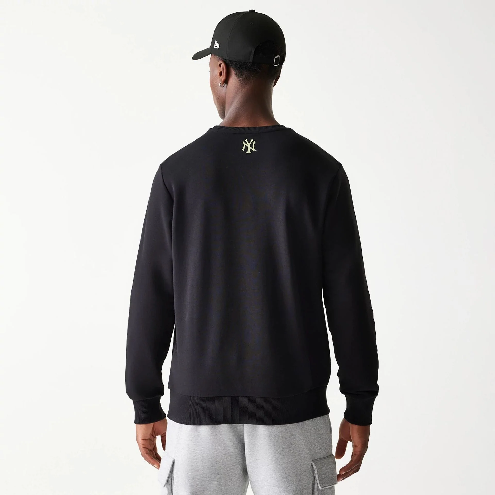 New York Yankees MLB Glow Black Crewneck Sweater - Image 3